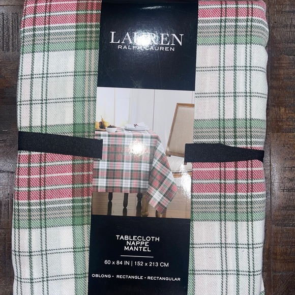 Ralph Lauren White Red Green Tartan Plaid Christmas Tablecloth 60” x 84” NWT - Picture 4 of 7